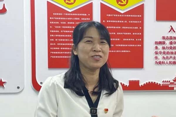 李建云.jpg 李建云.jpg